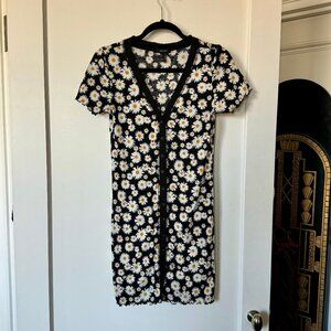Forever 21 Daisy Print Ribbed Button Up Dress